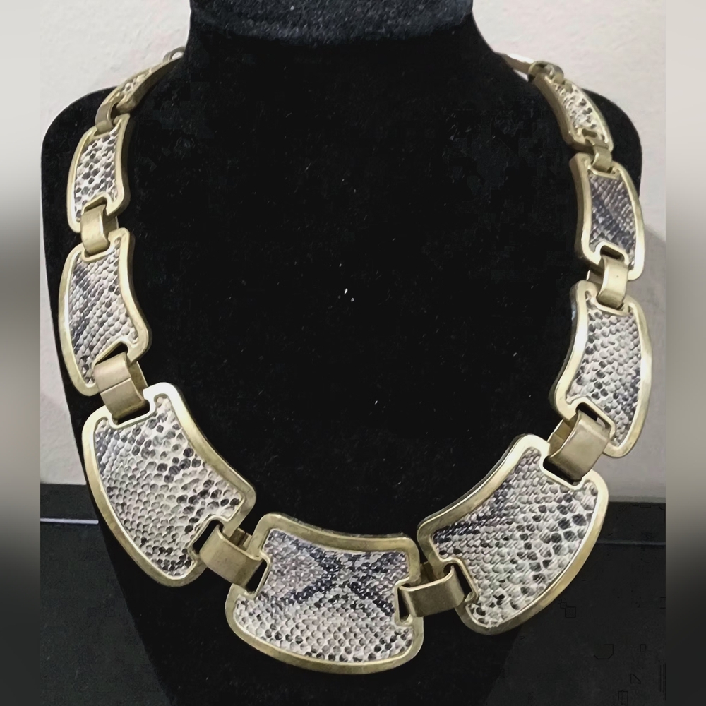 BCBG MaxAzaria Snake Print Necklace - Picture 3 of 5
